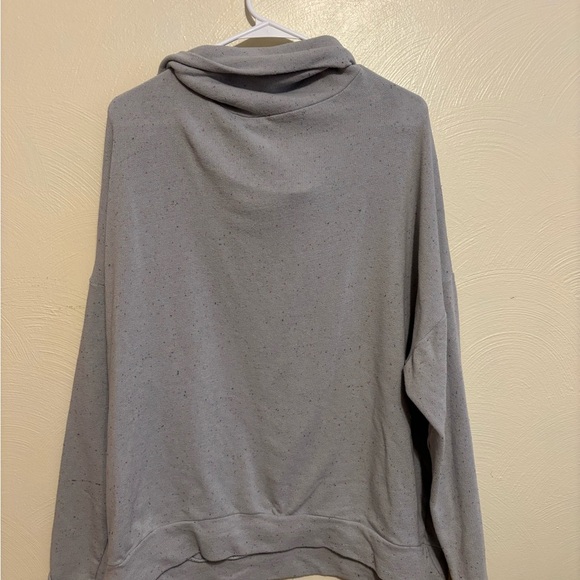 Women’s White Birch Turtle Neck Sweatshirt Size 1X - Picture 7 of 7